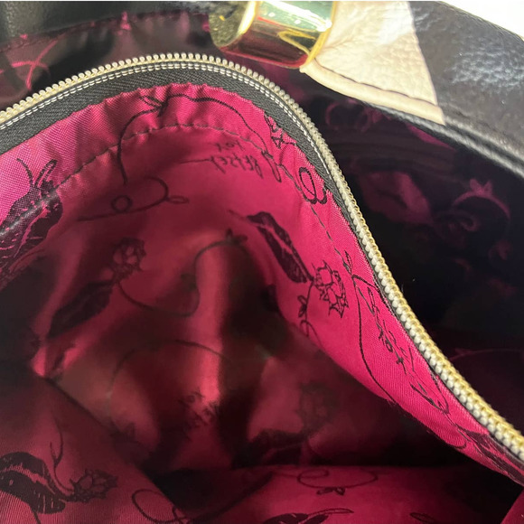 SOLD…..Betsey Johnson Vintage Y2K Purse Weekender Tote Extra Large Pink Bow - Picture 6 of 8